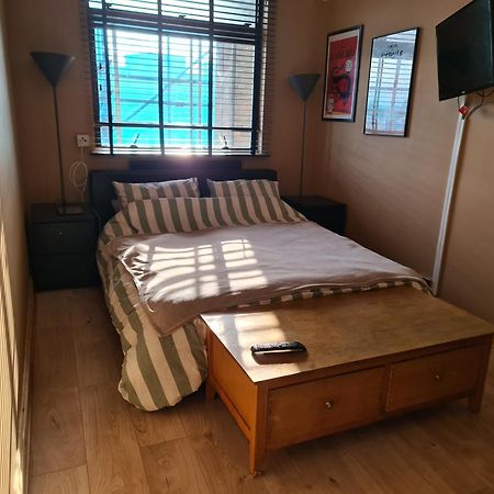 Cheap Kensington Apartment Central London Exteriör bild